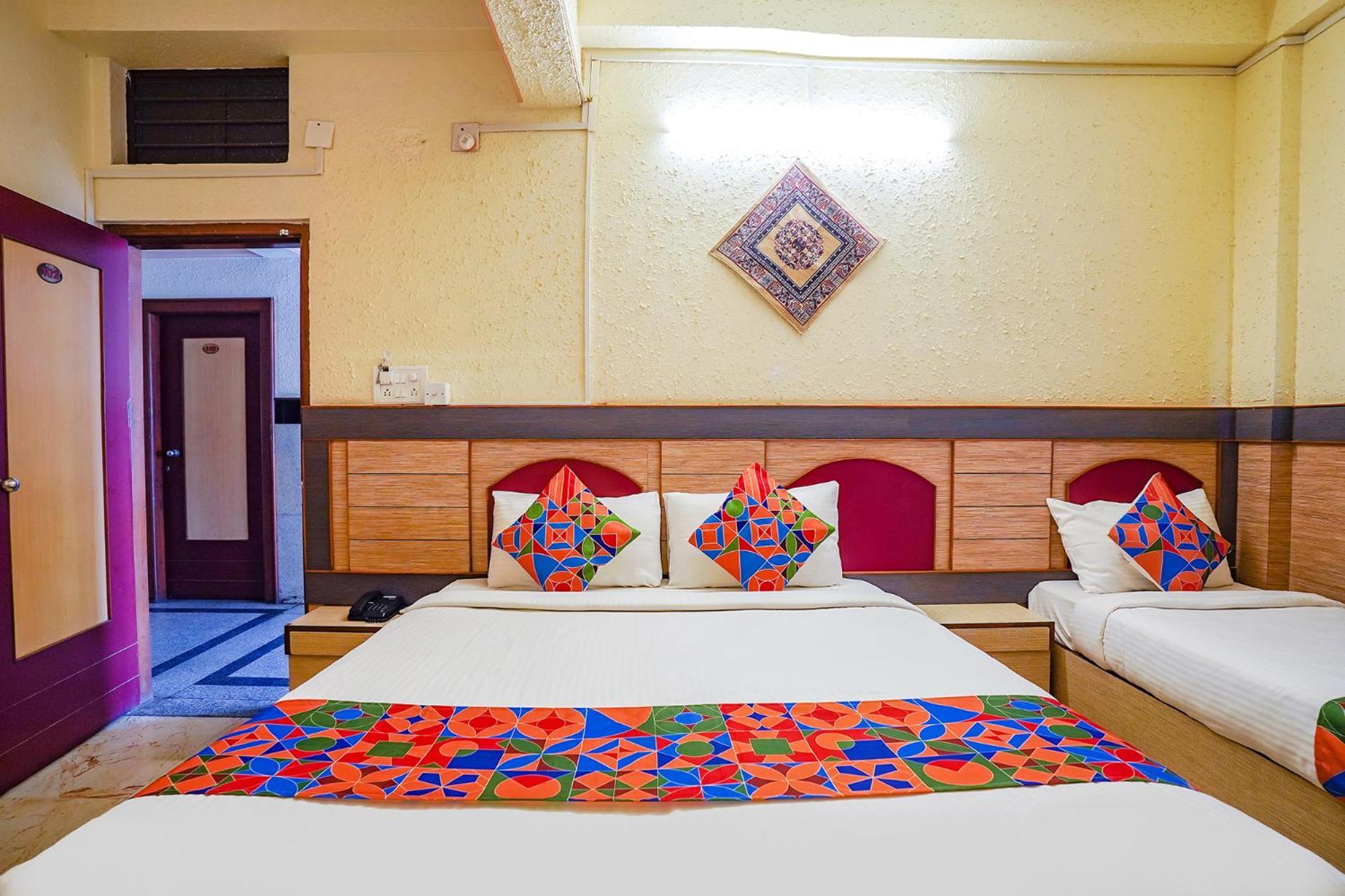 Hotel Lalbagh Gardenia Bangalore Bagian luar foto
